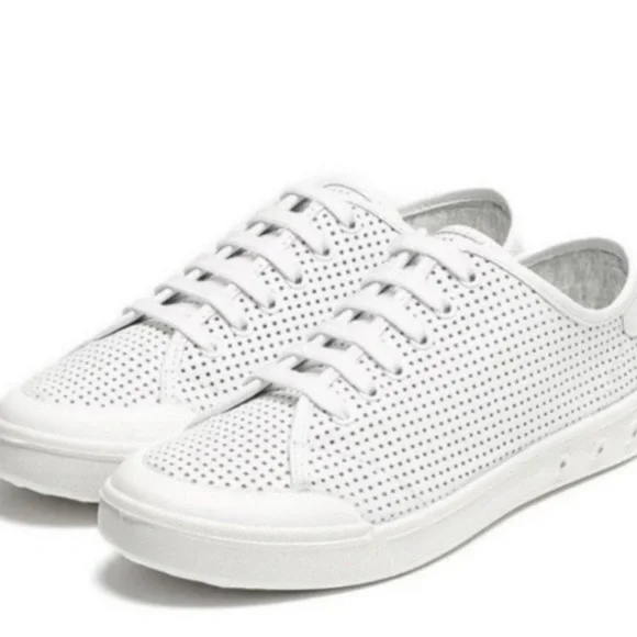 NIB! Rag & Bone Standard Issue Lace Up Sneakers in White. - Picture 4 of 9